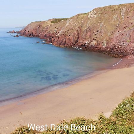 Holiday Home In Dale, Pembrokeshire Bilik gambar